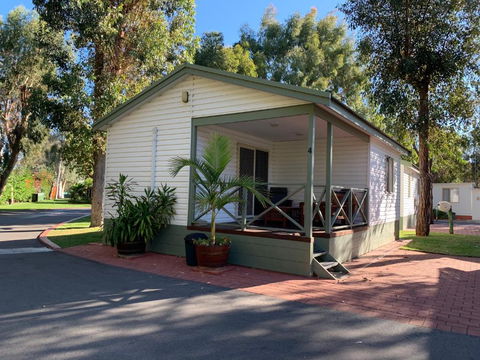Mandurah Caravan & Tourist Park - Hervey Bay Accommodation 2