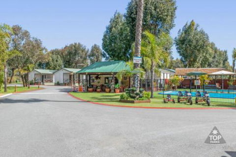 Mandurah Caravan & Tourist Park - Hervey Bay Accommodation 0