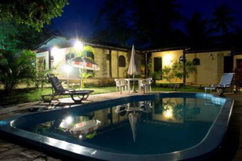 Emaroo Hotel Port Hughes - Hervey Bay Accommodation 2