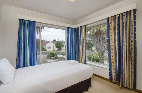 The Commodore - Hervey Bay Accommodation 5