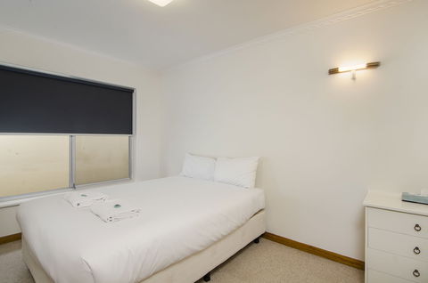 The Commodore - Hervey Bay Accommodation 1
