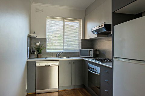 Adelaide DressCircle Apartments Childers Street - Tourism Hervey Bay 7