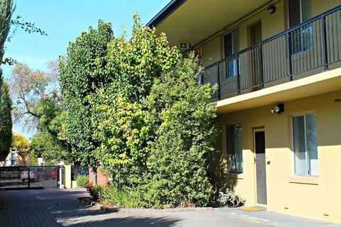 Adelaide DressCircle Apartments Childers Street - Tourism Hervey Bay 4