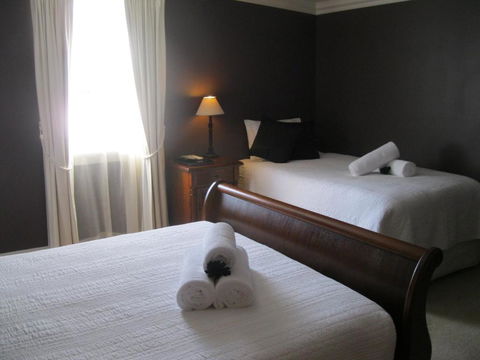 Heritage Guesthouse - Hervey Bay Accommodation 2