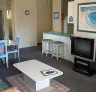Broadbeach Central Holiday Units - Tourism Hervey Bay
