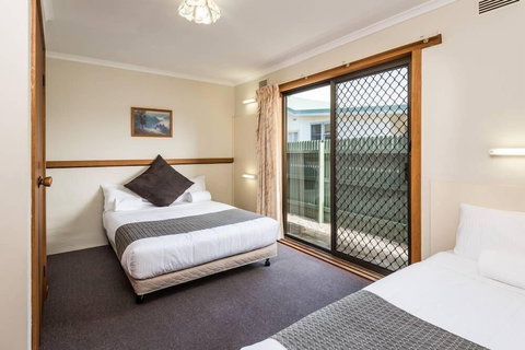 Lakes Jakaranda Holiday Units - Tourism Hervey Bay 5