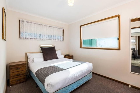 Lakes Jakaranda Holiday Units - Tourism Hervey Bay 6