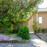 BOUTIQUE STAYS Sandyside Sandringham Villa Units - Tourism Hervey Bay 0
