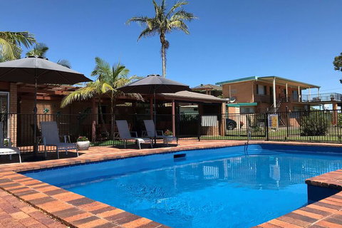 Haven Waters Motel & Apartments - Hervey Bay Accommodation 2