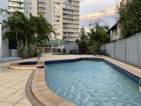 Burleigh Gardens North Hi-Rise - Hervey Bay Accommodation 0