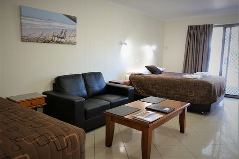 Pacific Palms Motor Inn - Hervey Bay Accommodation 2