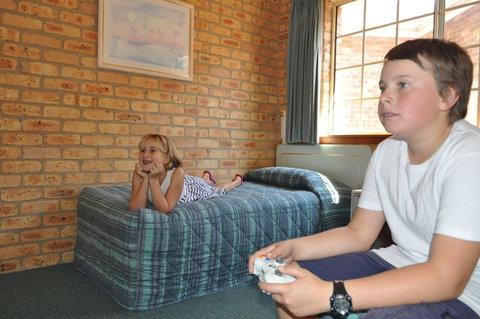 Mollymook Surfbeach Motel And Apartments - Hervey Bay Accommodation 4