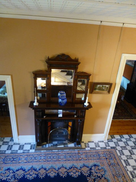 Langley Hall - Hervey Bay Accommodation 2