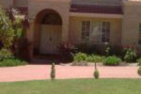 Marys Bed & Breakfast - Hervey Bay Accommodation 0