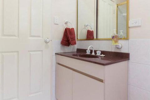 Marys Bed & Breakfast - Hervey Bay Accommodation 7