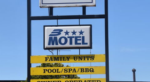 Riviana Motel - Hervey Bay Accommodation 2