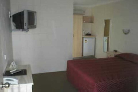Nambour Lodge Motel - Hervey Bay Accommodation 6