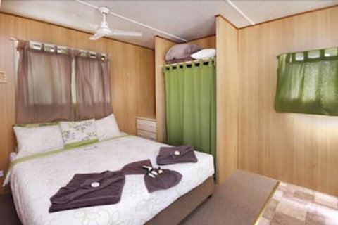 Mapleton Cabins & Caravan Park - Hervey Bay Accommodation 3
