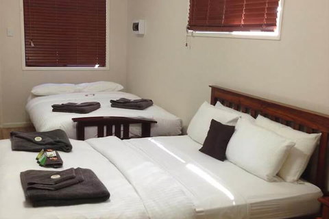 Mapleton Cabins & Caravan Park - Hervey Bay Accommodation 1