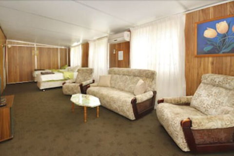 Mapleton Cabins & Caravan Park - Hervey Bay Accommodation 2