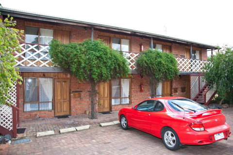 Diamond House Heritage Restaurant & Motor Inn - Hervey Bay Accommodation 1