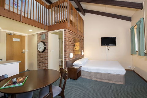 Alpine Gables - Hervey Bay Accommodation 6