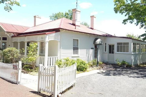 Ross B&B Accommodation - Hervey Bay Accommodation 1