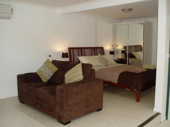 Hillcrest Guest House Cooktown - Hervey Bay Accommodation 6