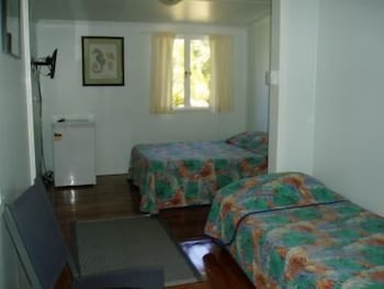 Hillcrest Guest House Cooktown - Hervey Bay Accommodation 1