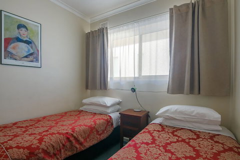 Esplanade Apartments At West Beach - Hervey Bay Accommodation 5