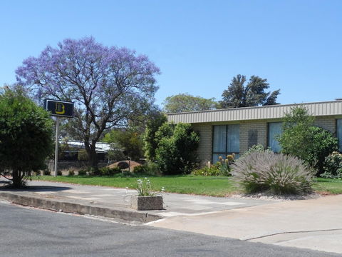 Mount Wycheproof Motor Inn - Hervey Bay Accommodation 1