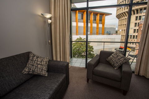The Clarendon Hotel - Hervey Bay Accommodation 0