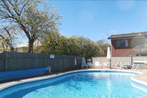 Harbour Lights Holiday Units - Hervey Bay Accommodation 0