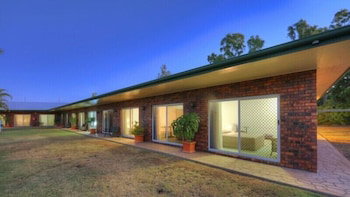 Heritage Lodge Motel - Hervey Bay Accommodation 2