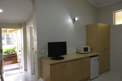 Ocean Shores Motel - Tourism Hervey Bay 6