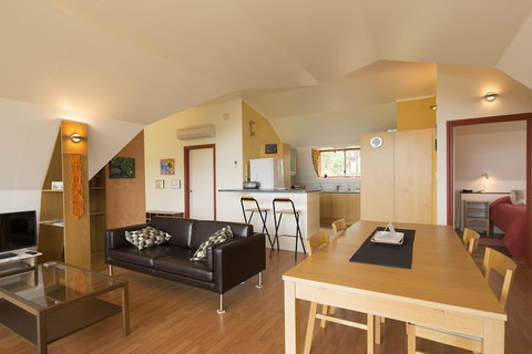 Tennessee Hill Chalets - Hervey Bay Accommodation 6