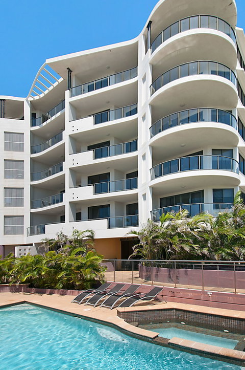 Meridian Alex Beach Apartments - Hervey Bay Accommodation 2
