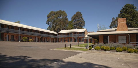 Bega Downs Motor Inn - Hervey Bay Accommodation 0