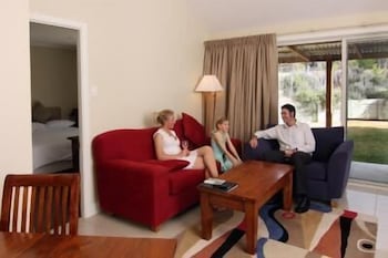 Moore Park Apartments - Hervey Bay Accommodation 0