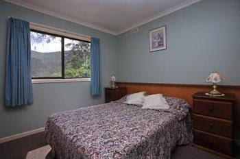 Kingsway Holiday Flats & Gariwerd House. - Tourism Hervey Bay 1