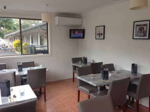 Newcastle Links Motel - Hervey Bay Accommodation 1