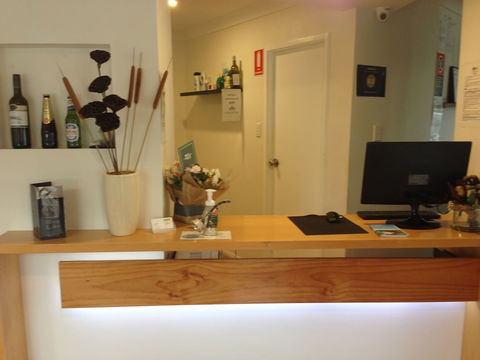 Newcastle Links Motel - Hervey Bay Accommodation 0