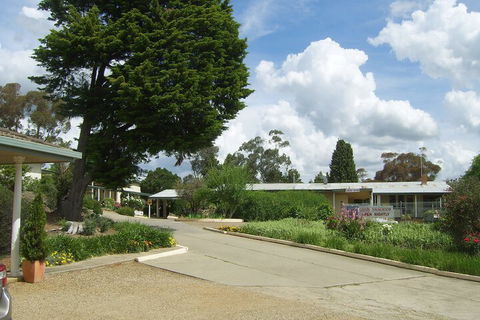 Golden Chain Garden Motor Inn - Hervey Bay Accommodation 5