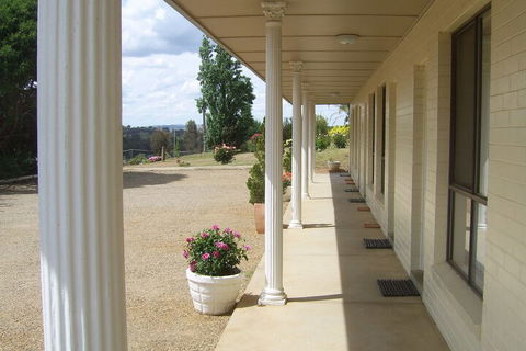 Golden Chain Garden Motor Inn - Hervey Bay Accommodation 6