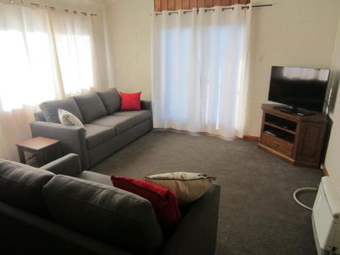 Moonbah 2 - Tourism Hervey Bay 1