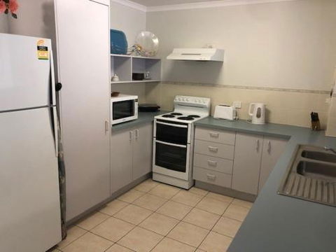 Sorrento Seaside Holiday Apartments - Hervey Bay Accommodation 2