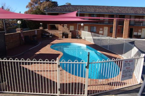 Ben Chifley Motor Inn - Hervey Bay Accommodation 0