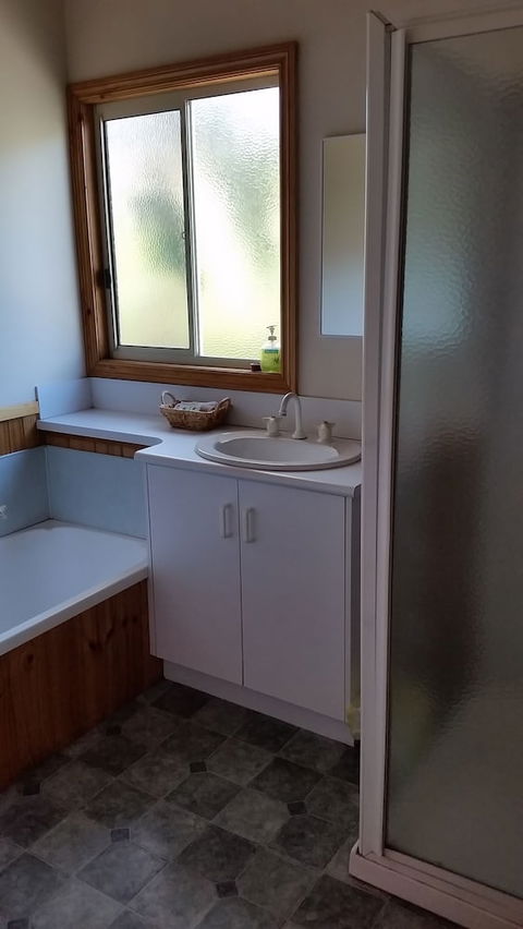 Awonga Cottages - Tourism Hervey Bay 5