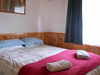 Awonga Cottages - Tourism Hervey Bay 1