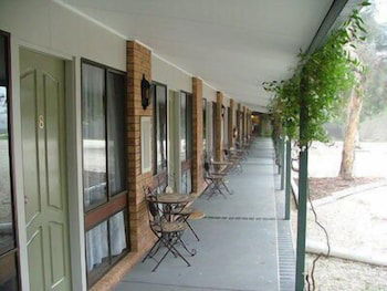 Jolly Swagman Motor Inn Holbrook - Hervey Bay Accommodation 3